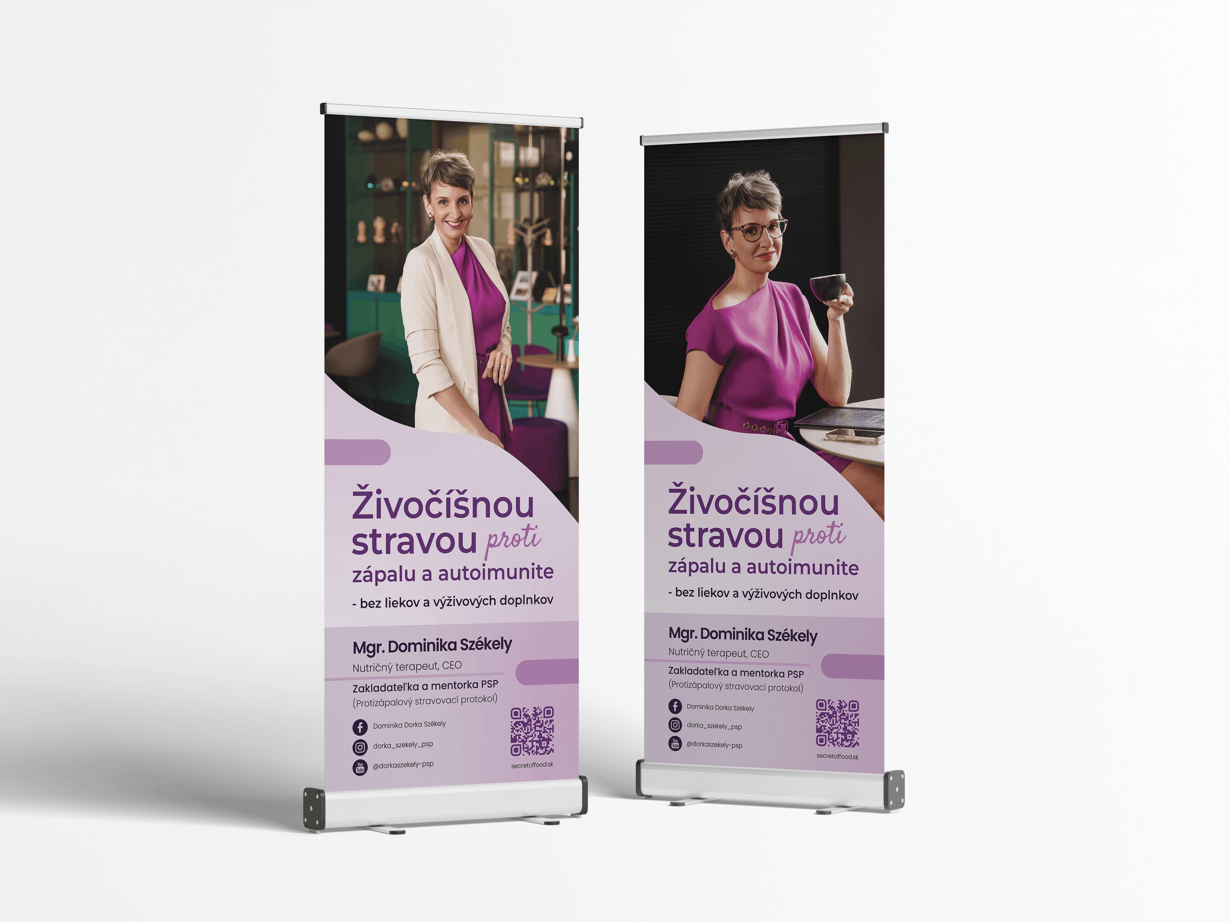 Dva fialové reklamné roll-up bannery s fotografiami výživovej poradkyne a informáciami o protizápalovom stravovaní.
